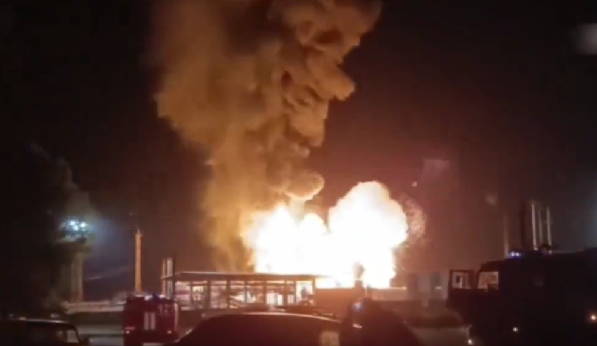 Momentul în care drone ucrainene lovesc un depozit de combustibil în regiunea Krasnodar, din Rusia