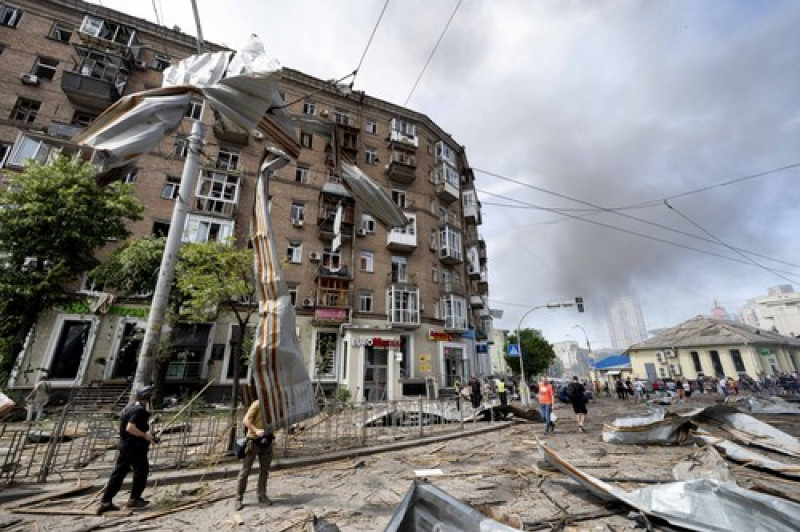 Russian missile attack on Kyiv