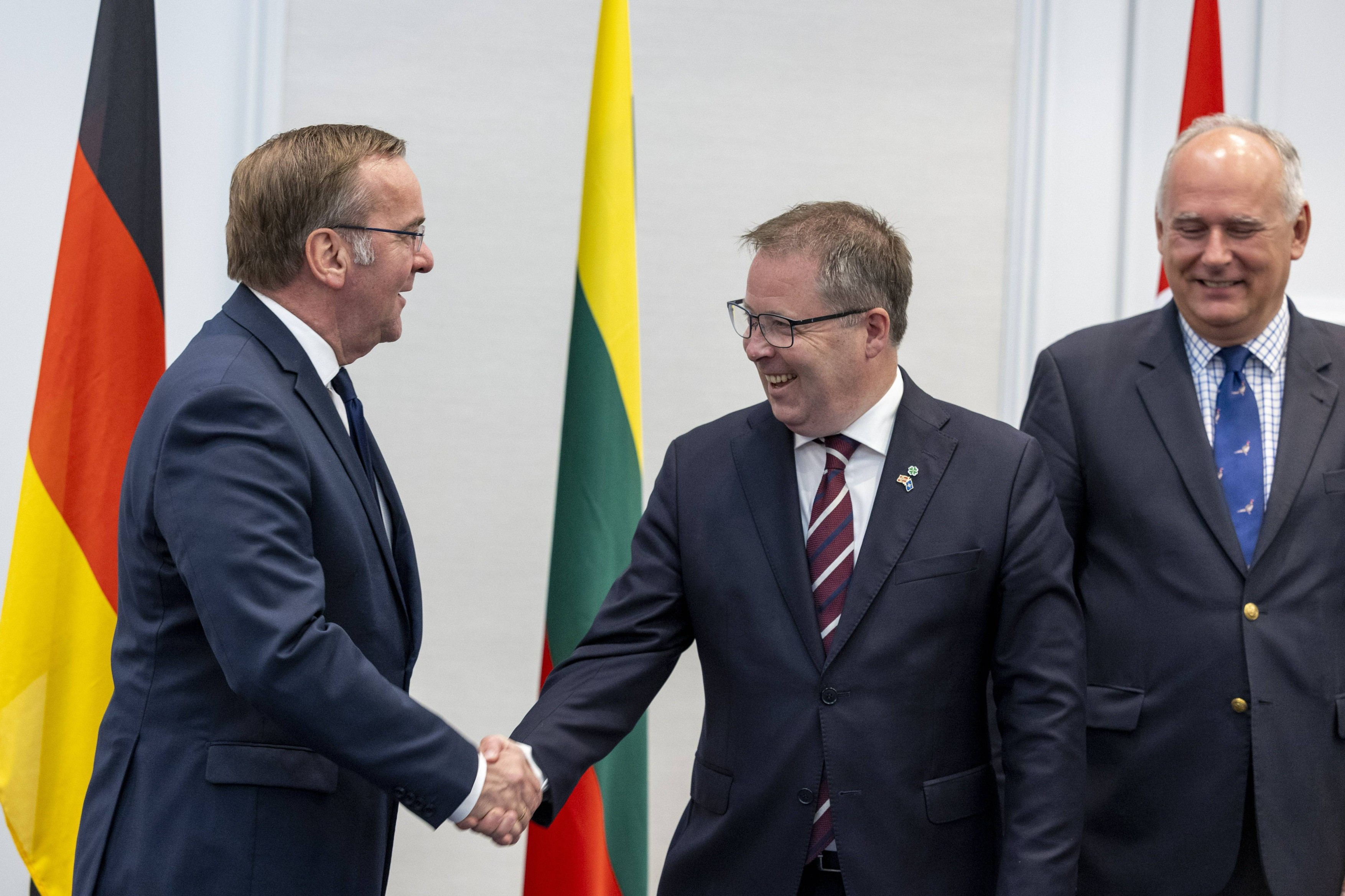 Șase țări riverane au semnat un acord cu privire la minele din Marea Baltică