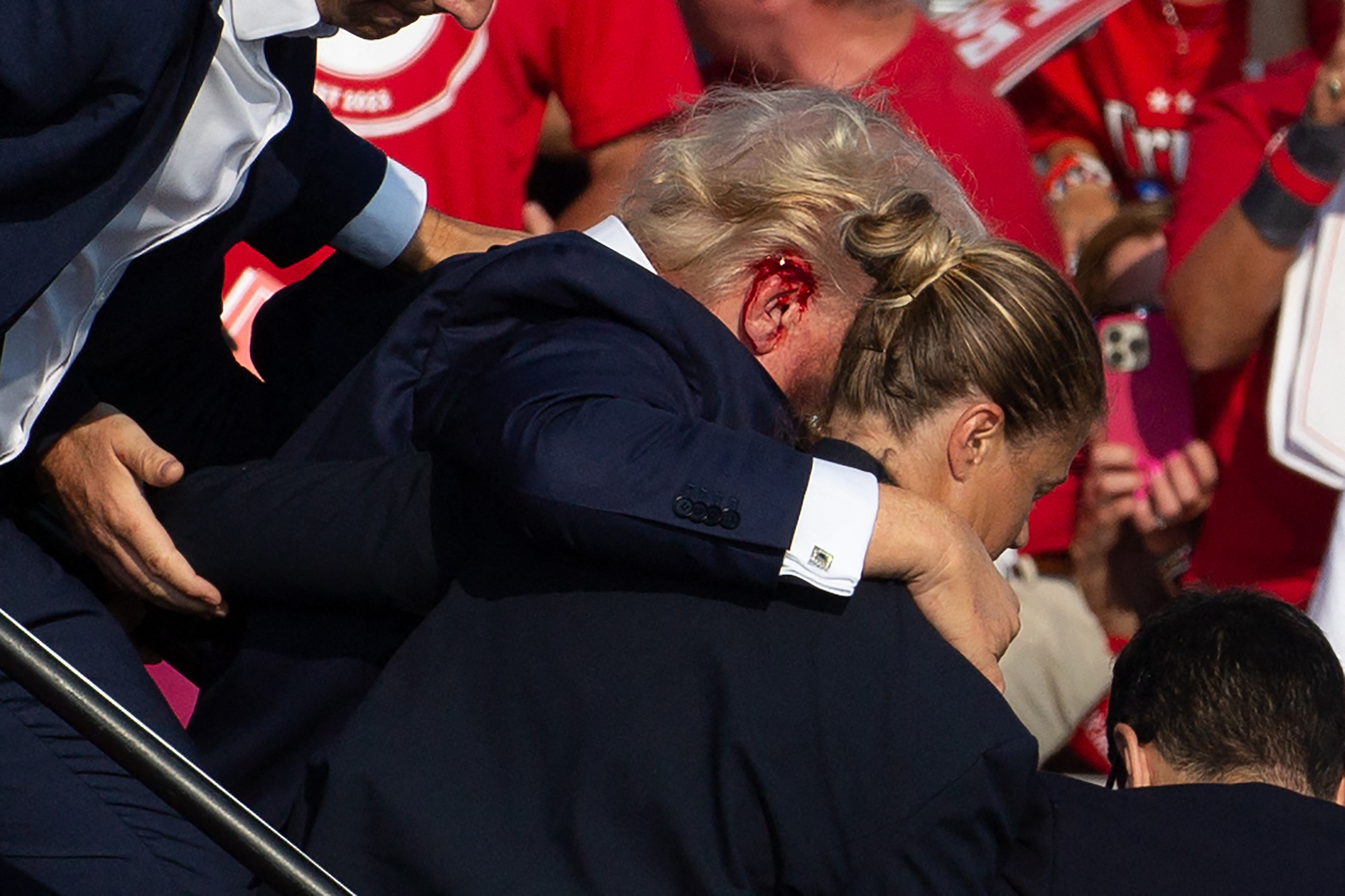 Donald Trump va fi interogat de FBI în legătură cu tentativa de asasinat căreia i-a fost victimă