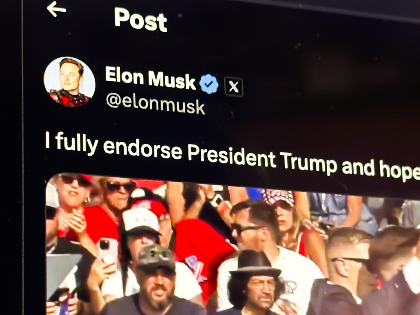 Elon Musk vrea să doneze 45 de milioane de dolari pe lună pentru campania lui Donald Trump (WSJ)