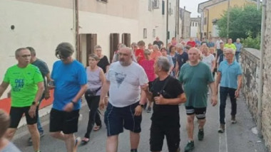 oameni din satul italienesc Valdobbiadene