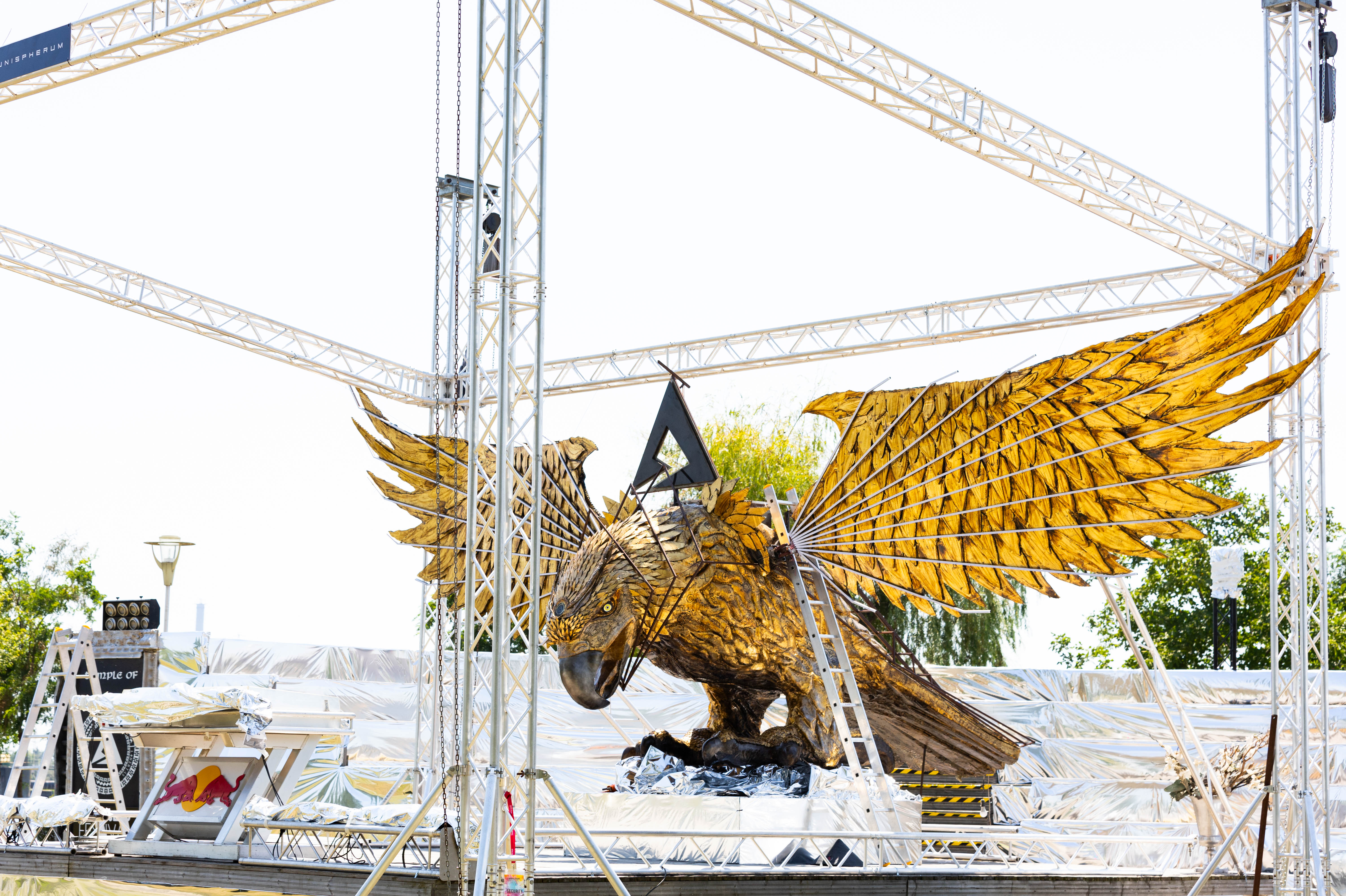 Pregătirile pentru Young Island Festival sunt în toi: Insula de Agrement din Bacău prinde viață!