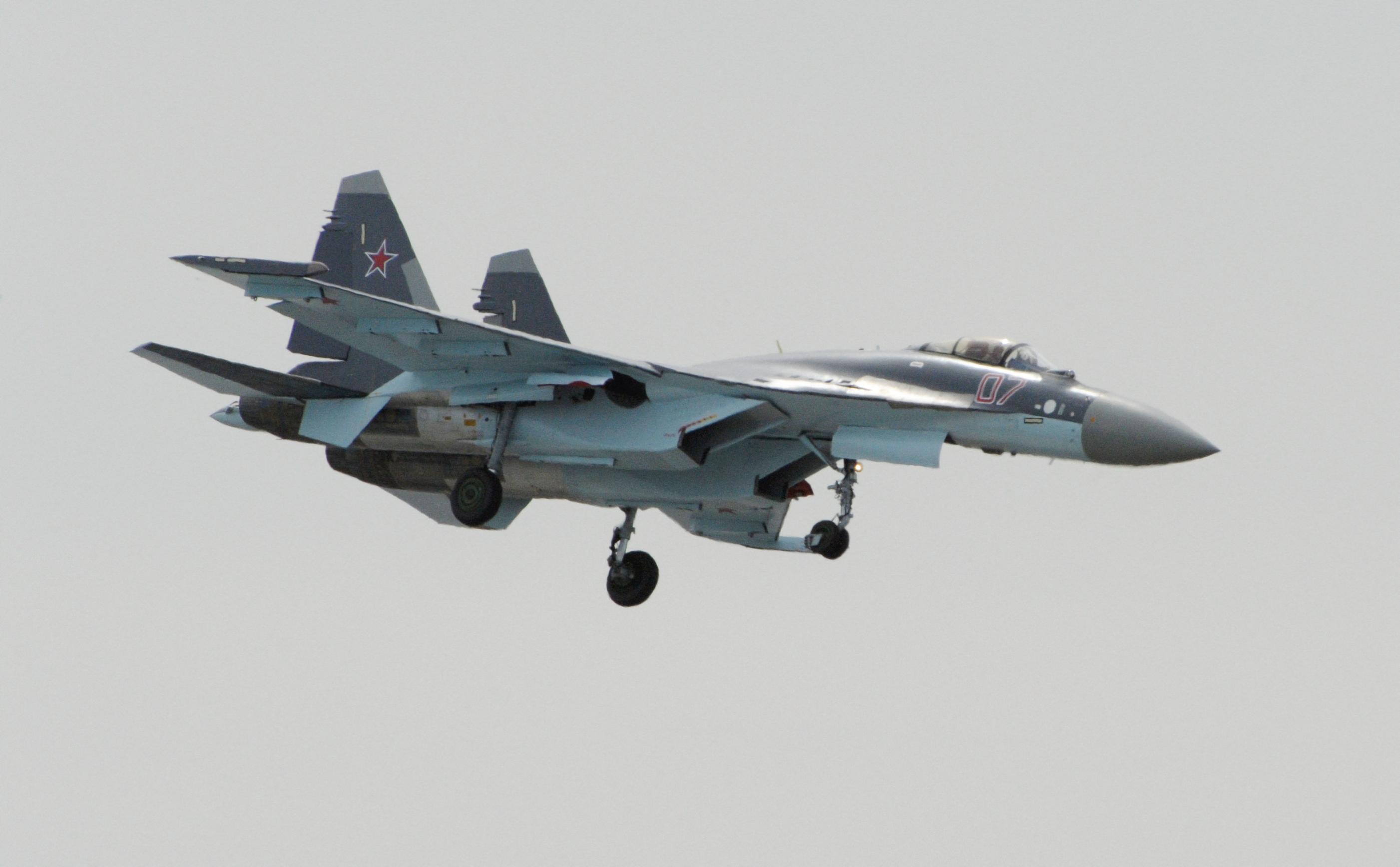 Cel puțin șapte aparate Suhoi Su-35 Flanker au fost doborâte în acest an de ucraineni
