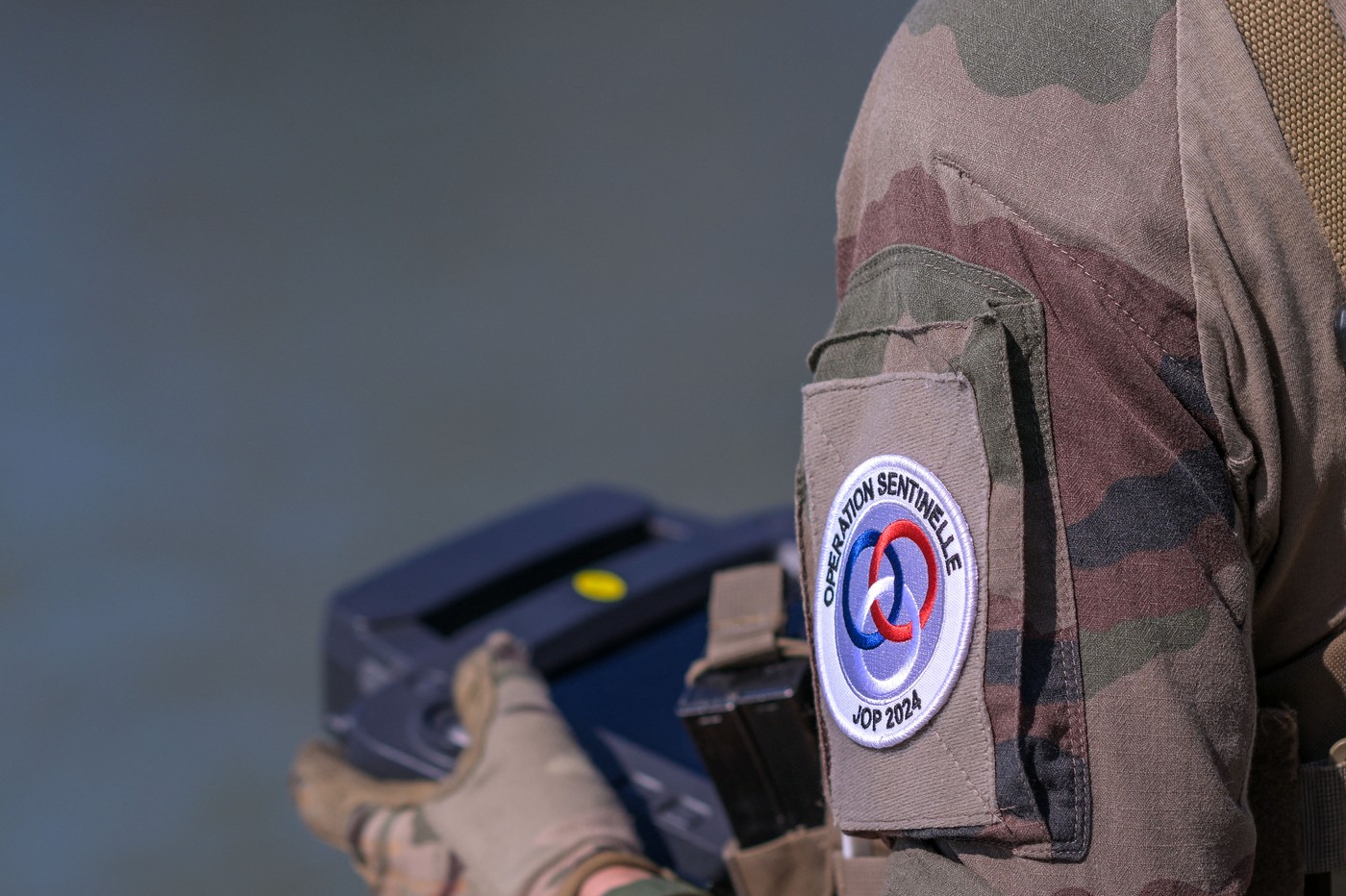 Un tânăr extremist neo-nazist a fost reținut în Franța, suspectat că plănuia acțiuni violente la Jocurile Olimpice