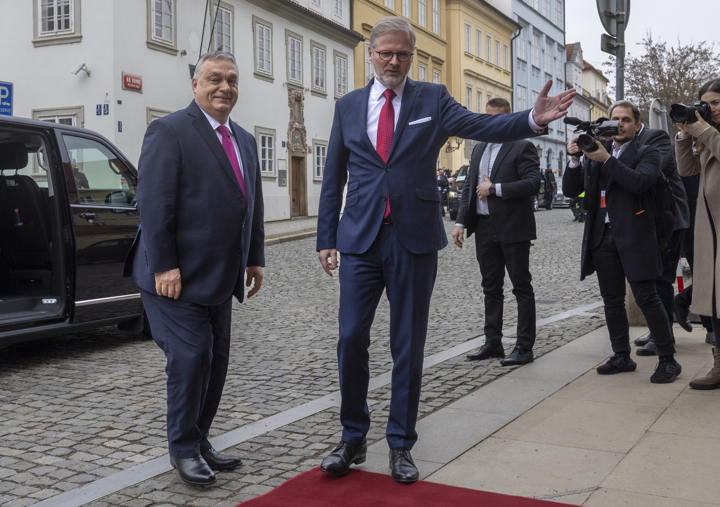 „Misiunea de pace a lui Orban îl ajută doar pe Putin”. Liderul ungar, criticat aspru pentru întâlnirea cu dictatorul rus