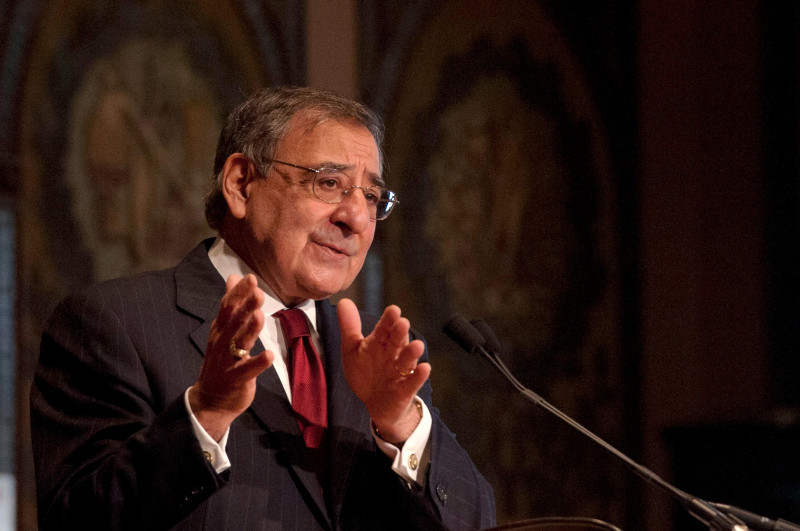 Trump „are tendința să fie naiv”, spune un fost șef al CIA, despre războiul cu Iranul. „Dacă nu obține încetarea focului, nu are nimic” 2 US Secretary of Defense Leon Panetta speaks to college students at Georgetown University February 6, 2013 in Washington DC. Panetta laid out a detailed account of the drastic cuts that would ensue should sequestration take effect. USA.