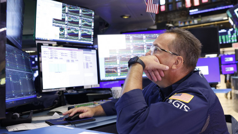 Opening Bell at the NYSE in New York