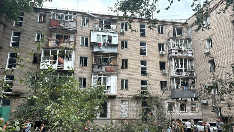 Bloc bombardat Ucraina