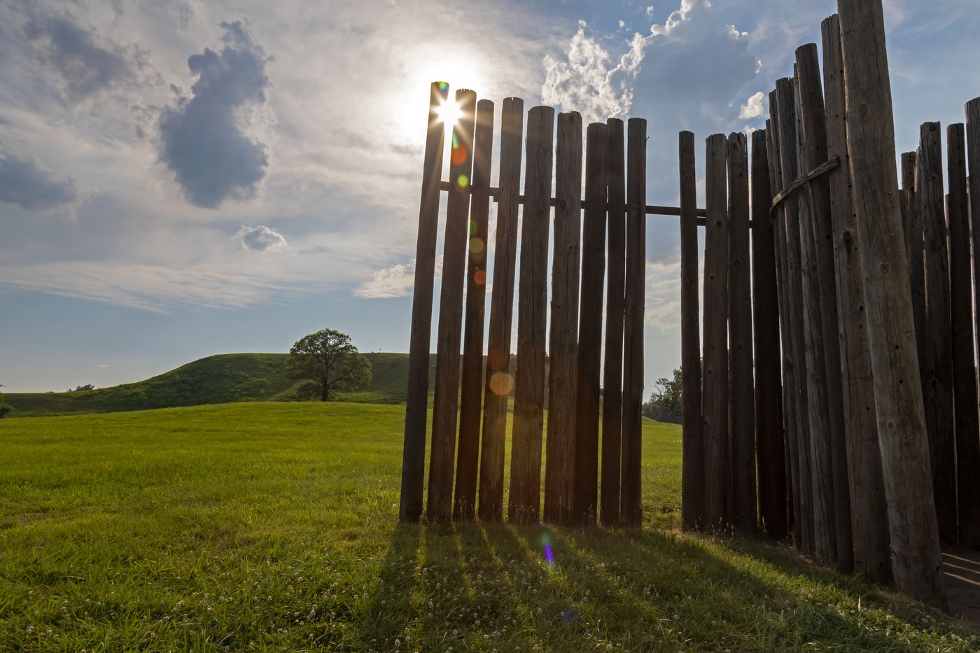 Misterul din Cahokia, orașul abandonat subit în secolul al XIV-lea. Oamenii de știință nu pot înțelege ce s-a întâmplat cu locuitorii