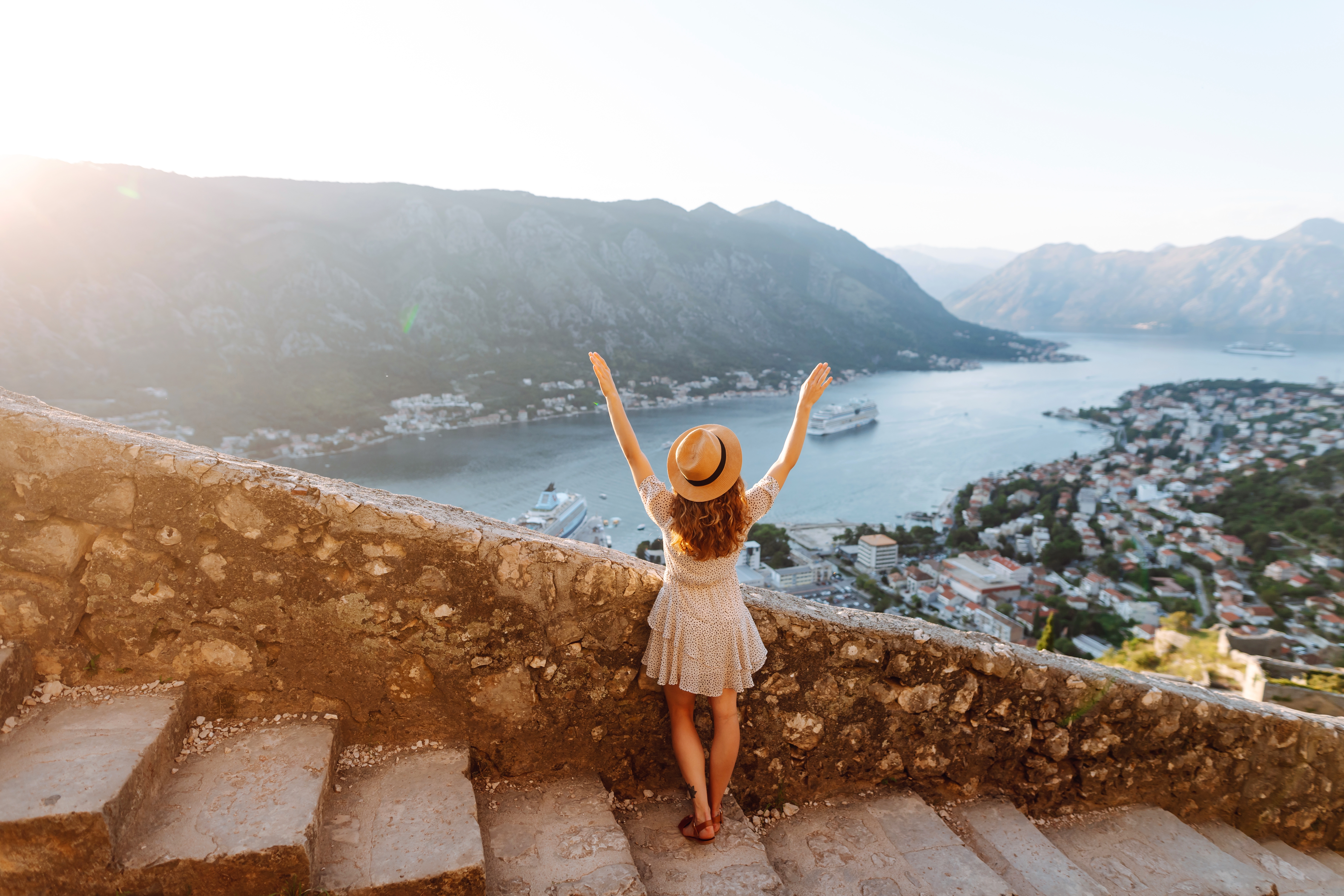 Țările din Europa care nu sunt sufocate de turiști și pot fi adevărate destinații de vacanță. Una din ele se află la graniță cu România