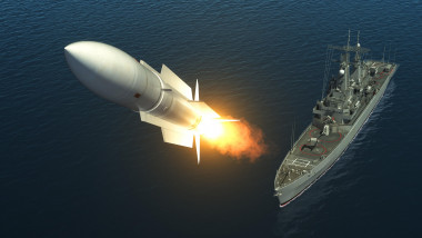 Rachetă tras de pe un vapor