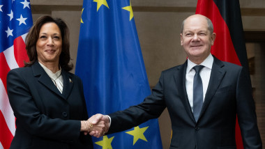 olaf scholz și kamala harris