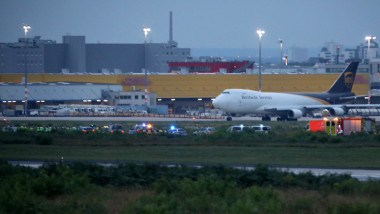 masini de politie pe aeroportul din koln