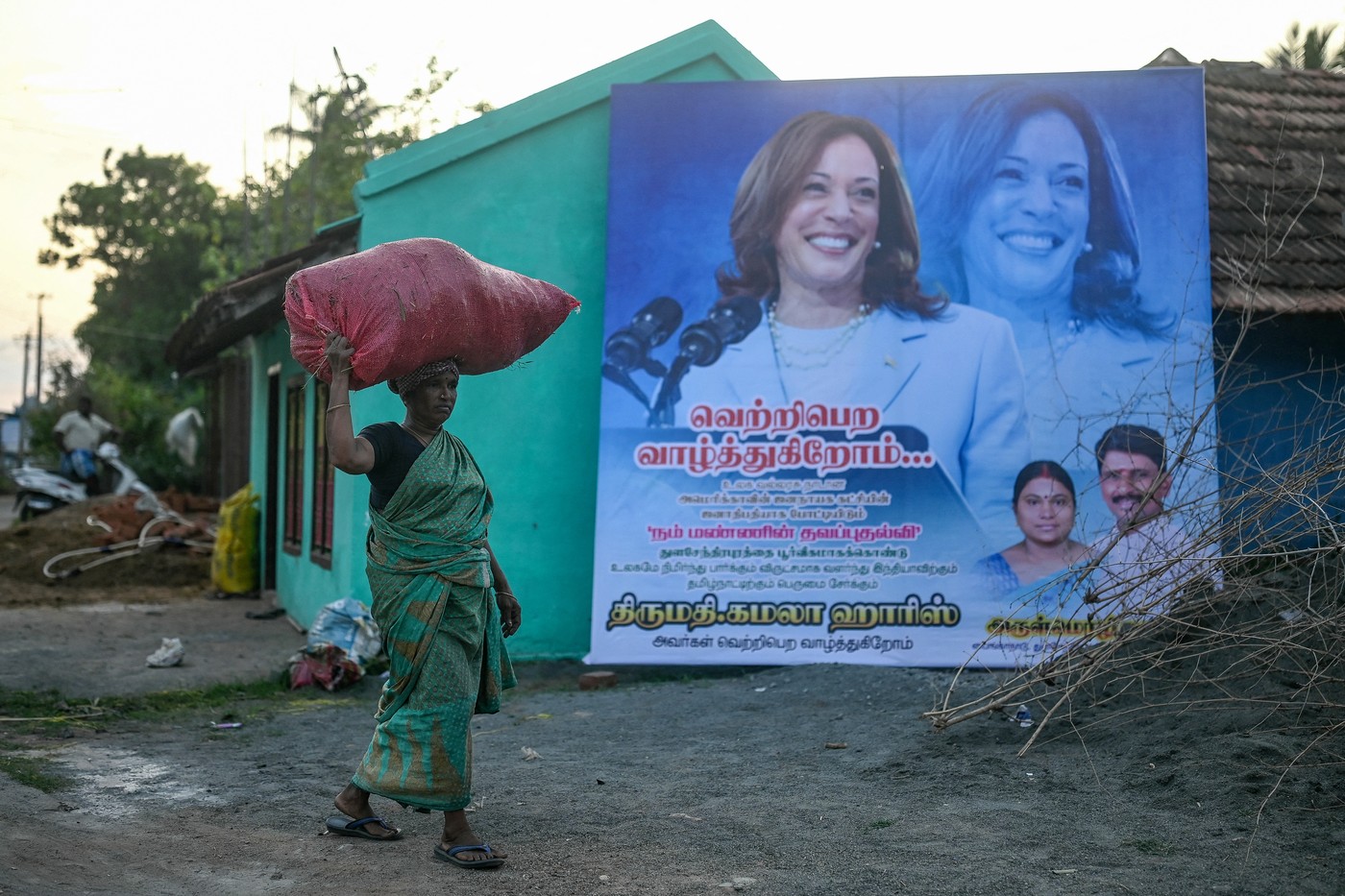 Un mic sat indian o revendică pe Kamala Harris: „«Sora mea» sau «mama mea», noi așa îi spunem”