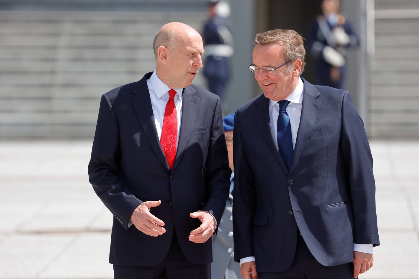 Marea Britanie şi Germania fac echipă în domeniul apărării, pe măsură ce creşte temerea că Trump va renunţa la ajutorul oferit Ucrainei