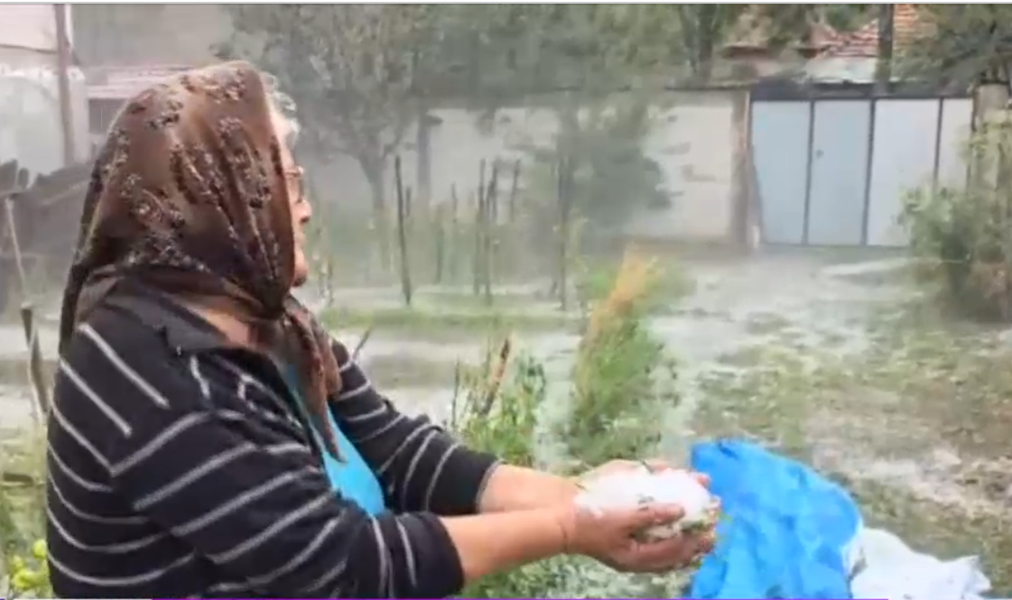 Vremea extremelor. După caniculă, furtunile au făcut prăpăd: „Am zis că nu mai scăpăm”