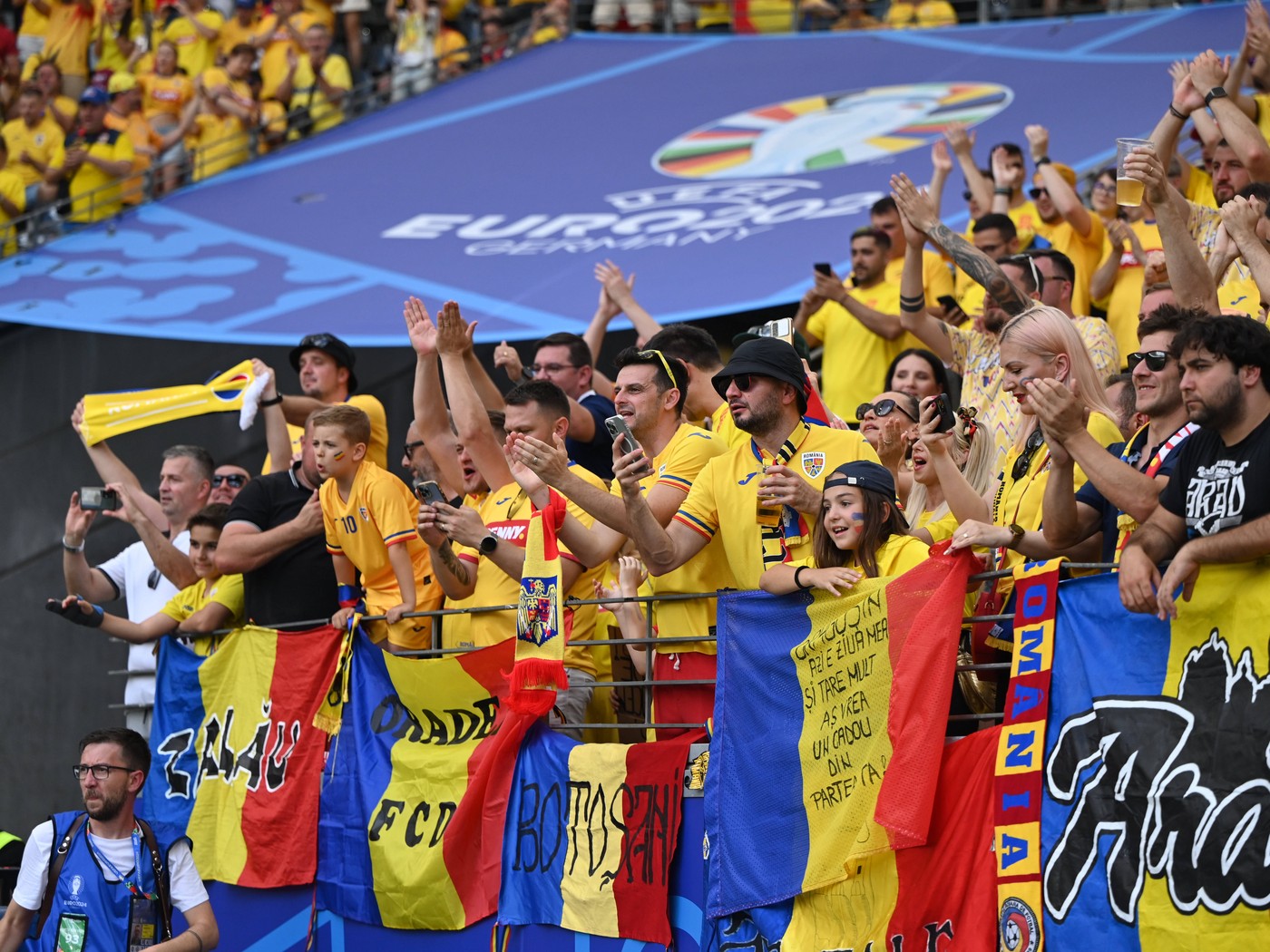 UEFA a amendat România pentru rasism și discriminare la EURO 2024. FRF trebuie să plătească 40.000 de euro