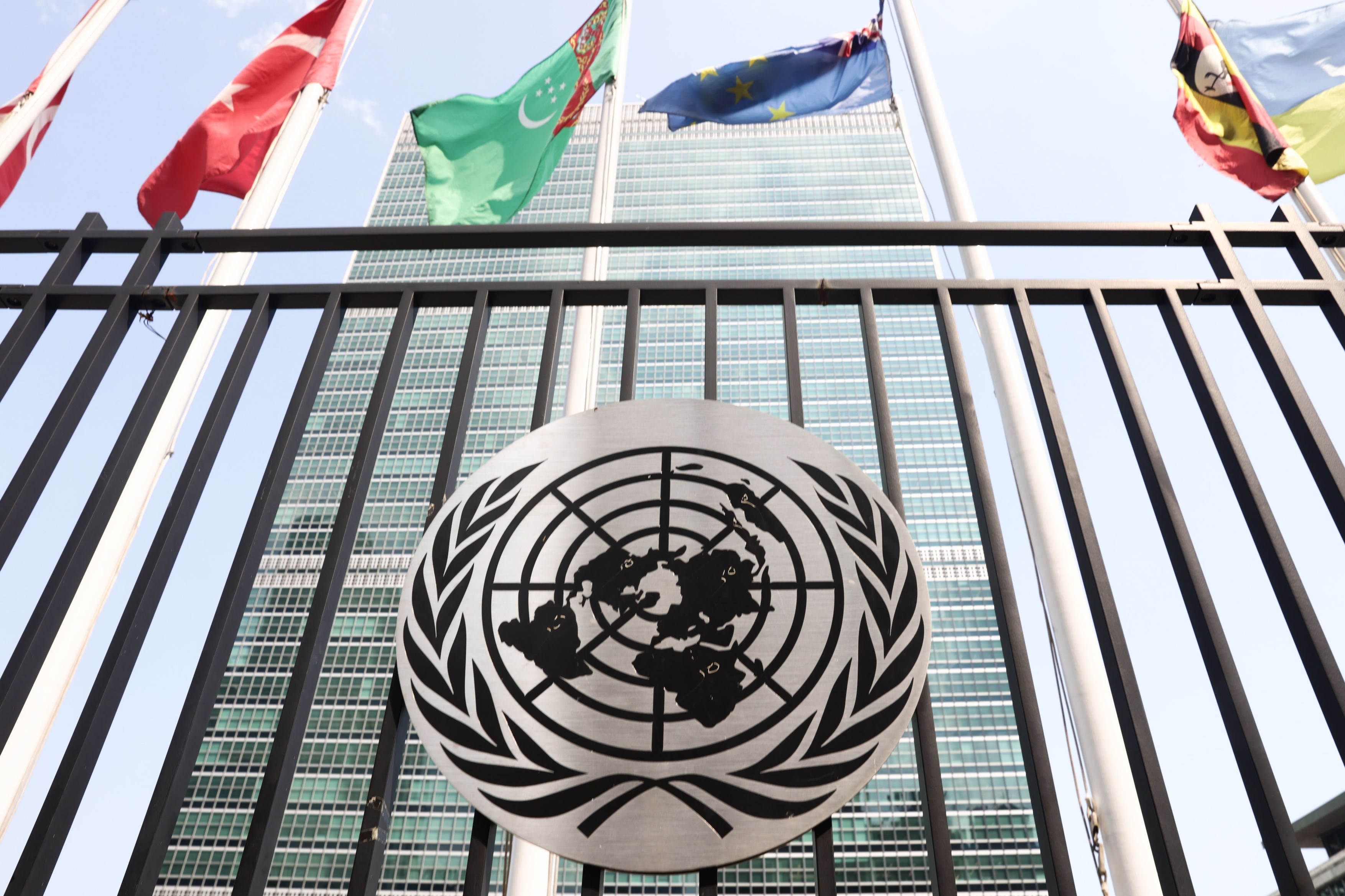 Rusia continuă să își infiltreze agenții în organizațiile internaționale pentru a le influența deciziile