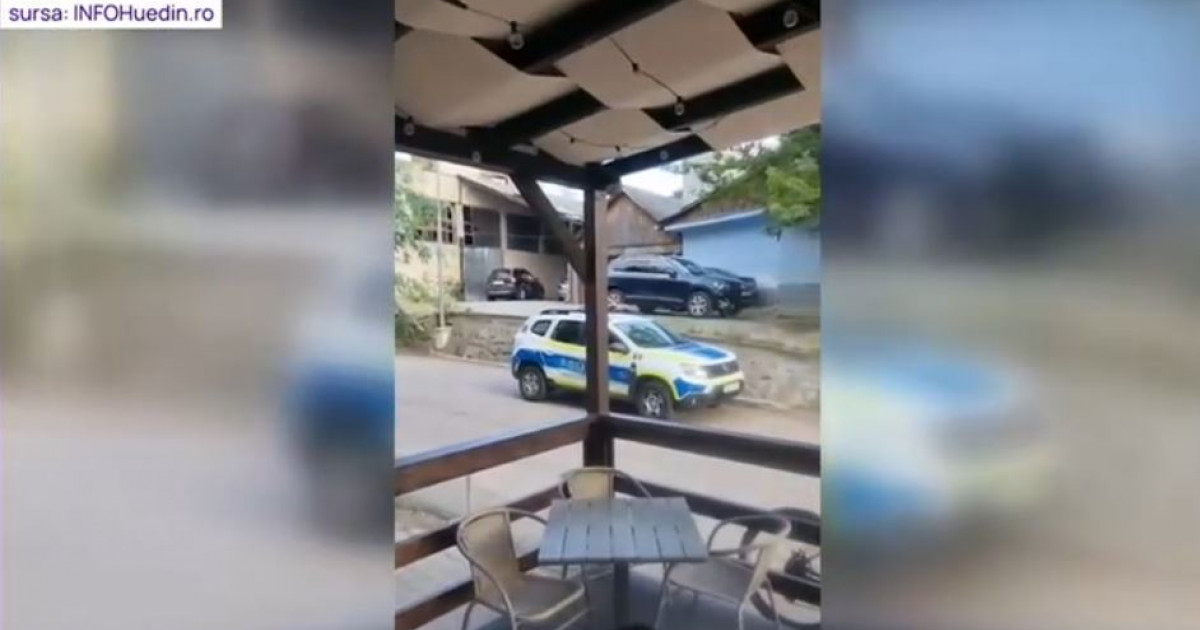 VIDEO Un polițist din Cluj a fost amendat pentru că a parcat neregulamentar