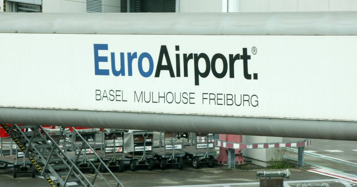 Aeroportul din Basel-Mulhouse a fost evacuat ”din motive de securitate”, din cauza unei amenințări cu bombă