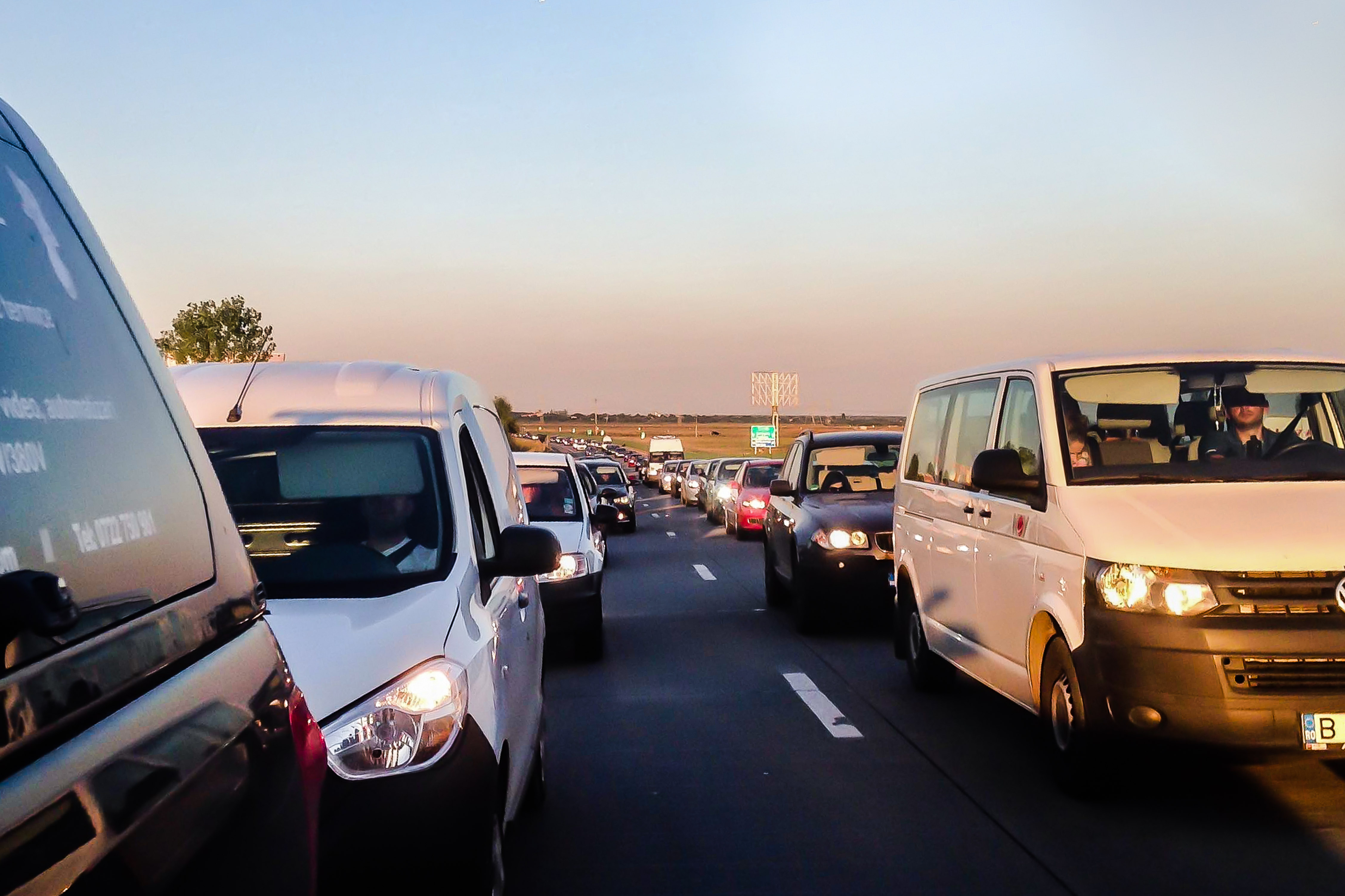 Șoferii ar putea plăti rovinieta diferit de la 1 iulie. Ce prevede un proiect al Ministerului Transporturilor