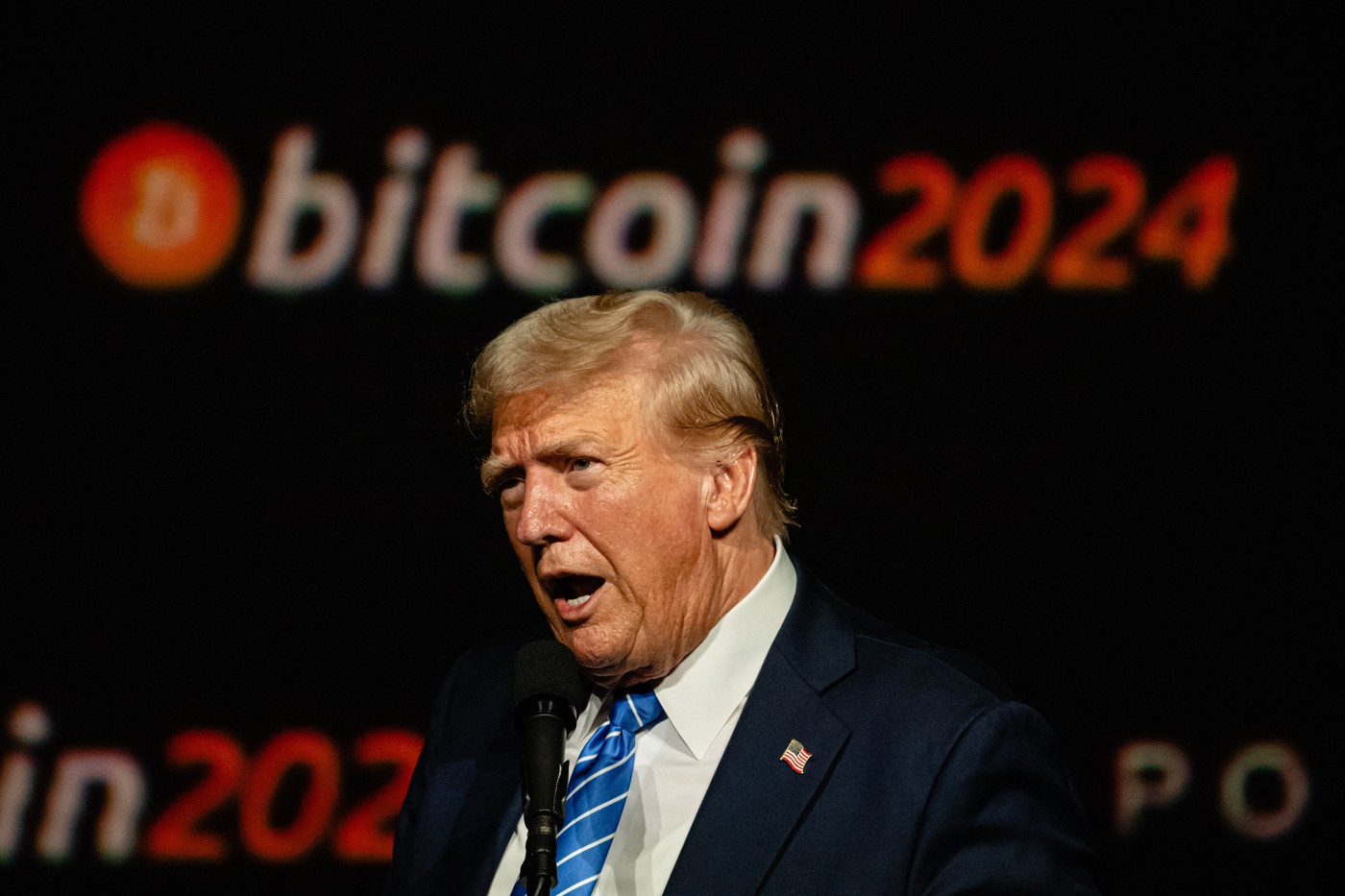 Compania de minat criptomonede a fiilor lui Donald Trump a pierdut un miliard de euro din valoarea sa de piață