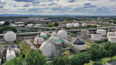 uzina basf din Ludwigshafen, germania