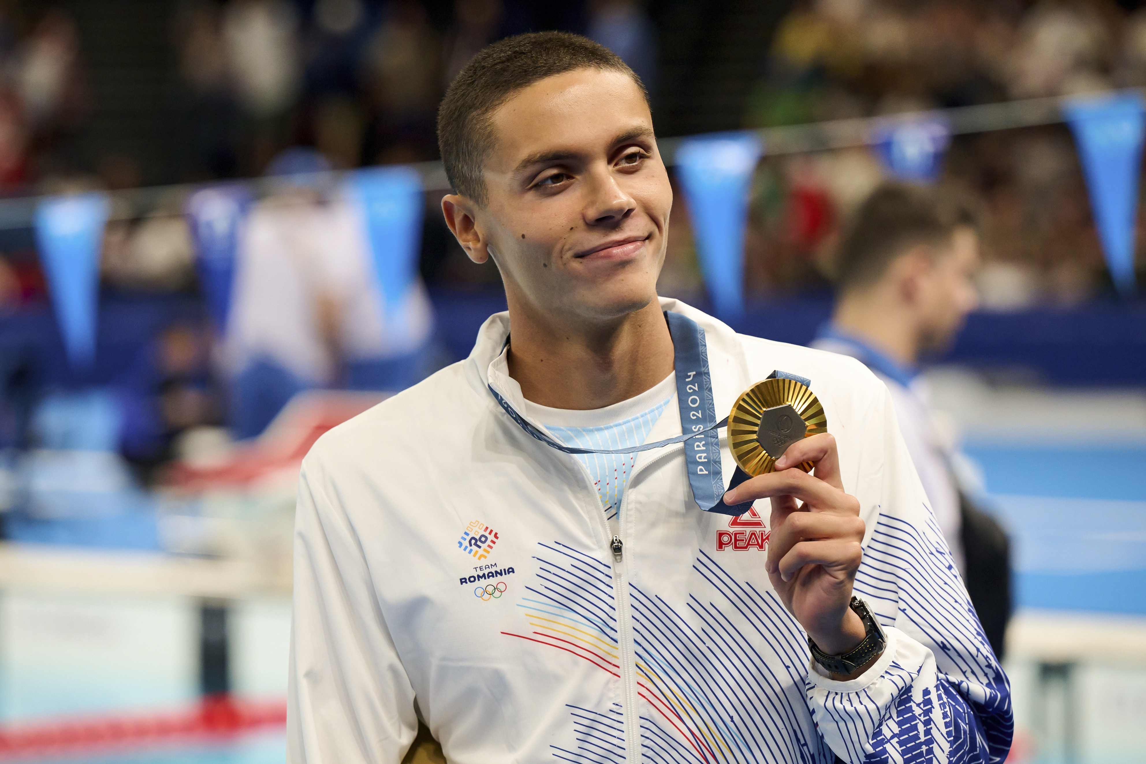 „Aurul unui copil-minune”. David Popovici este elogiat de presa străină după ce a câștigat aurul la JO 2024