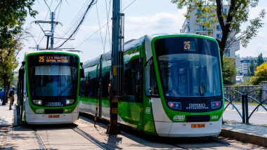 2 tramvaie noi pe sine in bucuresti