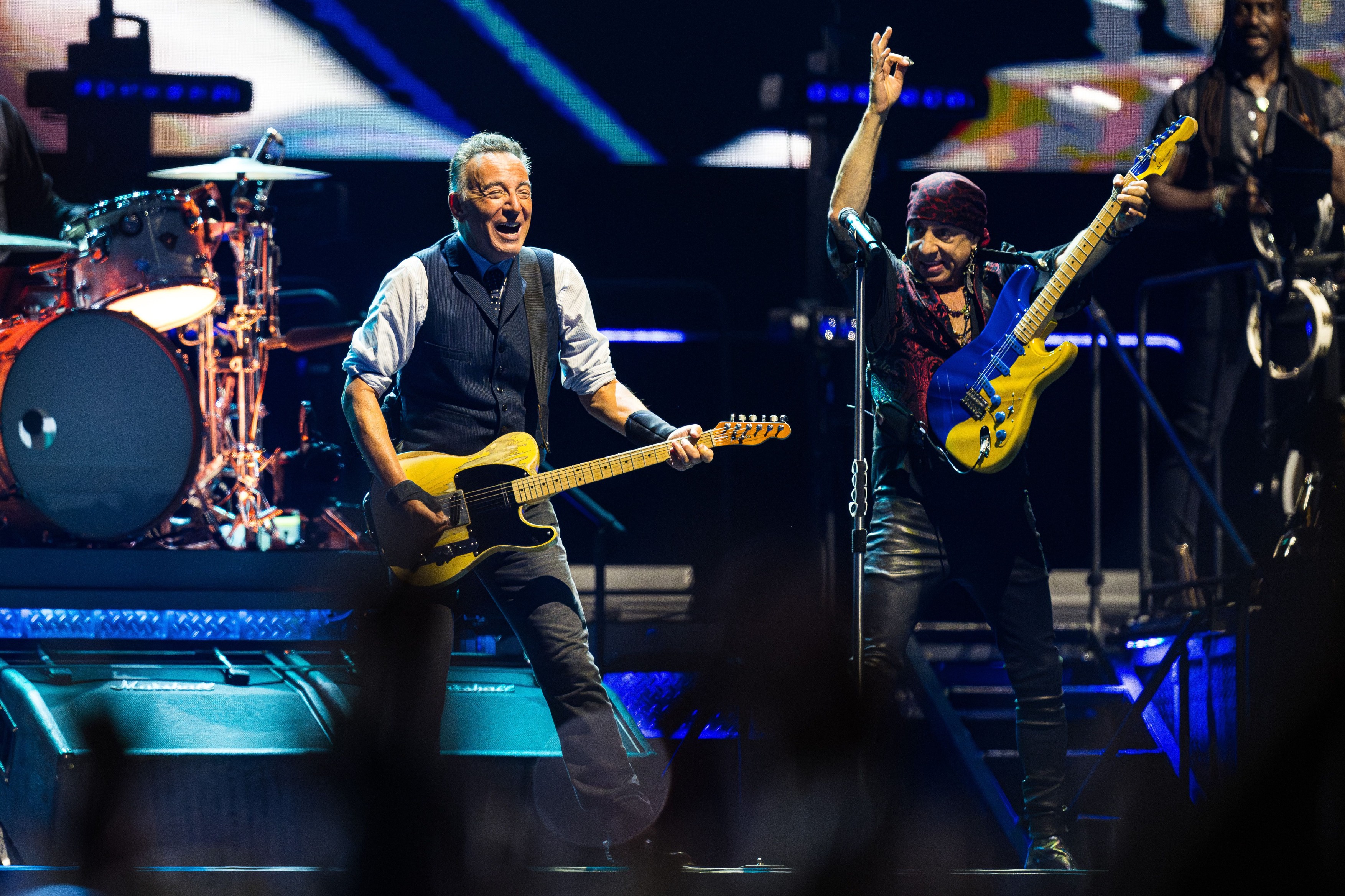 Bruce Springsteen este oficial miliardar. Povestea artistului care la 74 de ani cântă ore întregi pentru dragostea fanilor