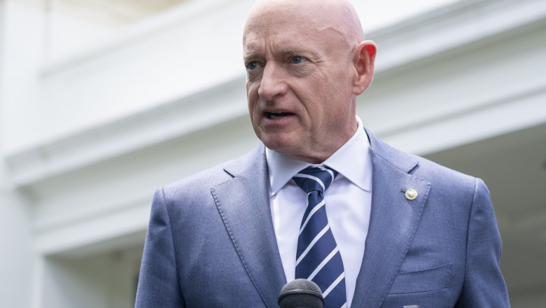 Ionuț Moşteanu s-a întâlnit cu Mark Kelly, membru al Comisiei pentru Forţe Armate în Senatul SUA. Ce au discutat cei doi