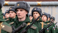 Soldați tineri în Rusia