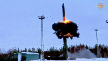 Lansarea unei rachete Yars