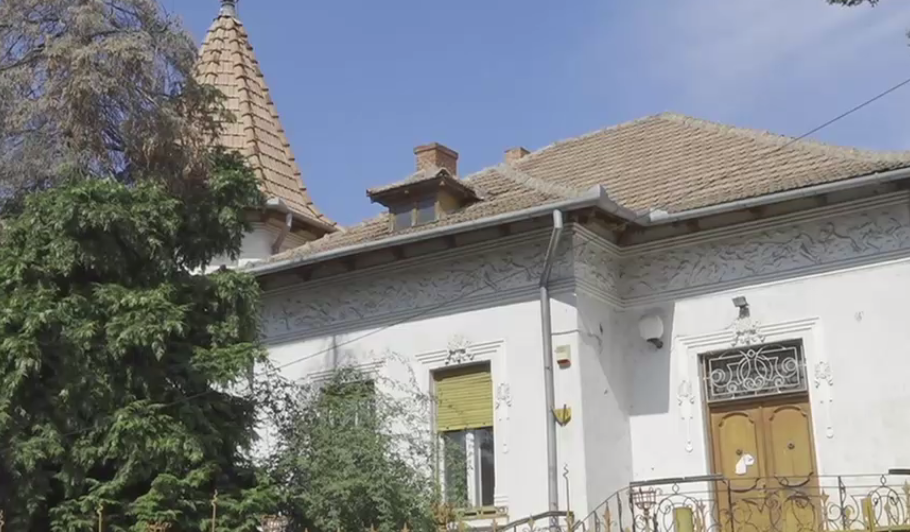 VIDEO. Se vinde o fostă vilă a lui Ceaușescu. Cât cere statul pe clădire, după ce i-a scăzut prețul în urma a trei licitații nereușite