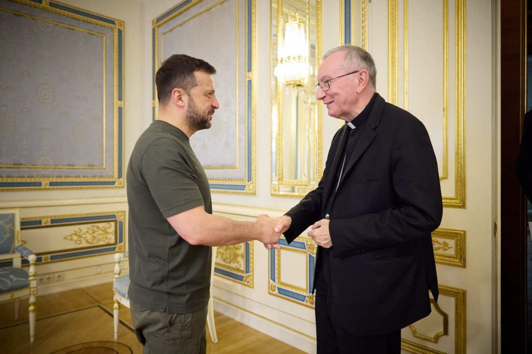Volodimir Zelenski, la discuțiile cu secretarul de stat al Vaticanului: „Trebuie să punem capăt războiului cât mai repede posibil”