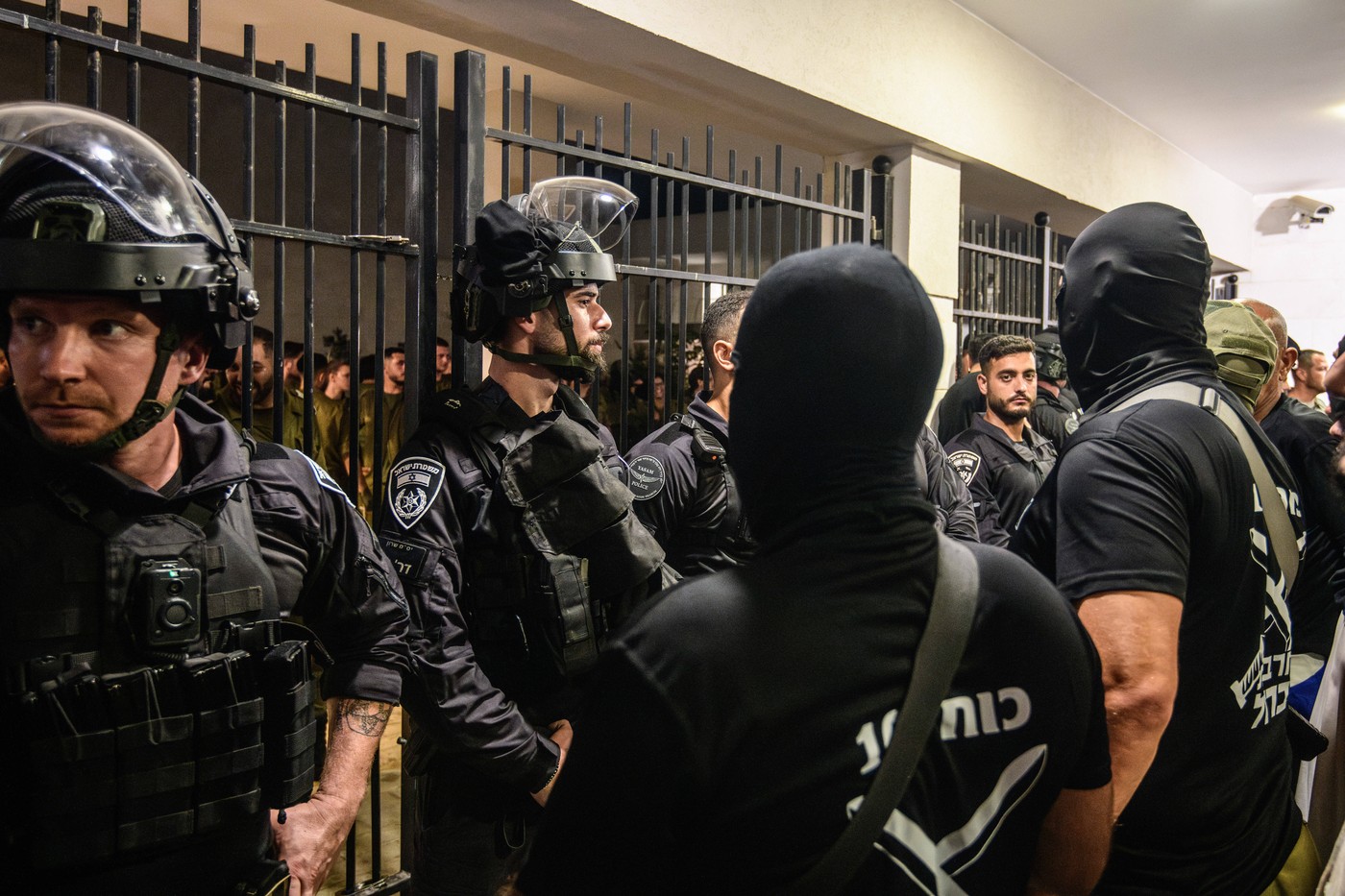 Proteste violente în Israel, după ce 9 soldați au fost arestați pentru că au abuzat sexual un deținut palestinian. Tensiuni în guvern