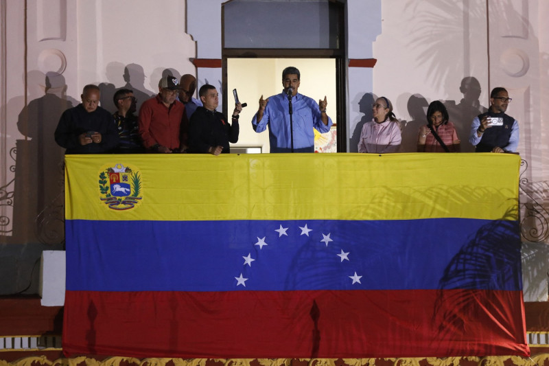 presedinte nicolas maduro