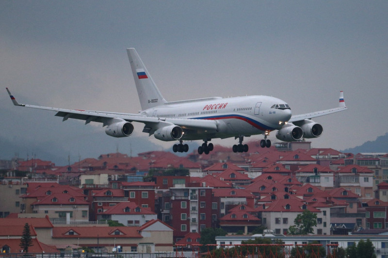 avion-il-96-putin