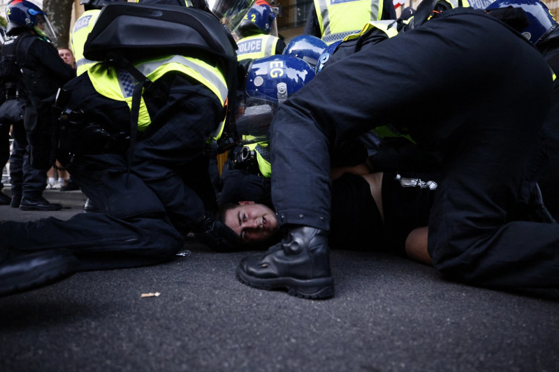 protest pe downing street