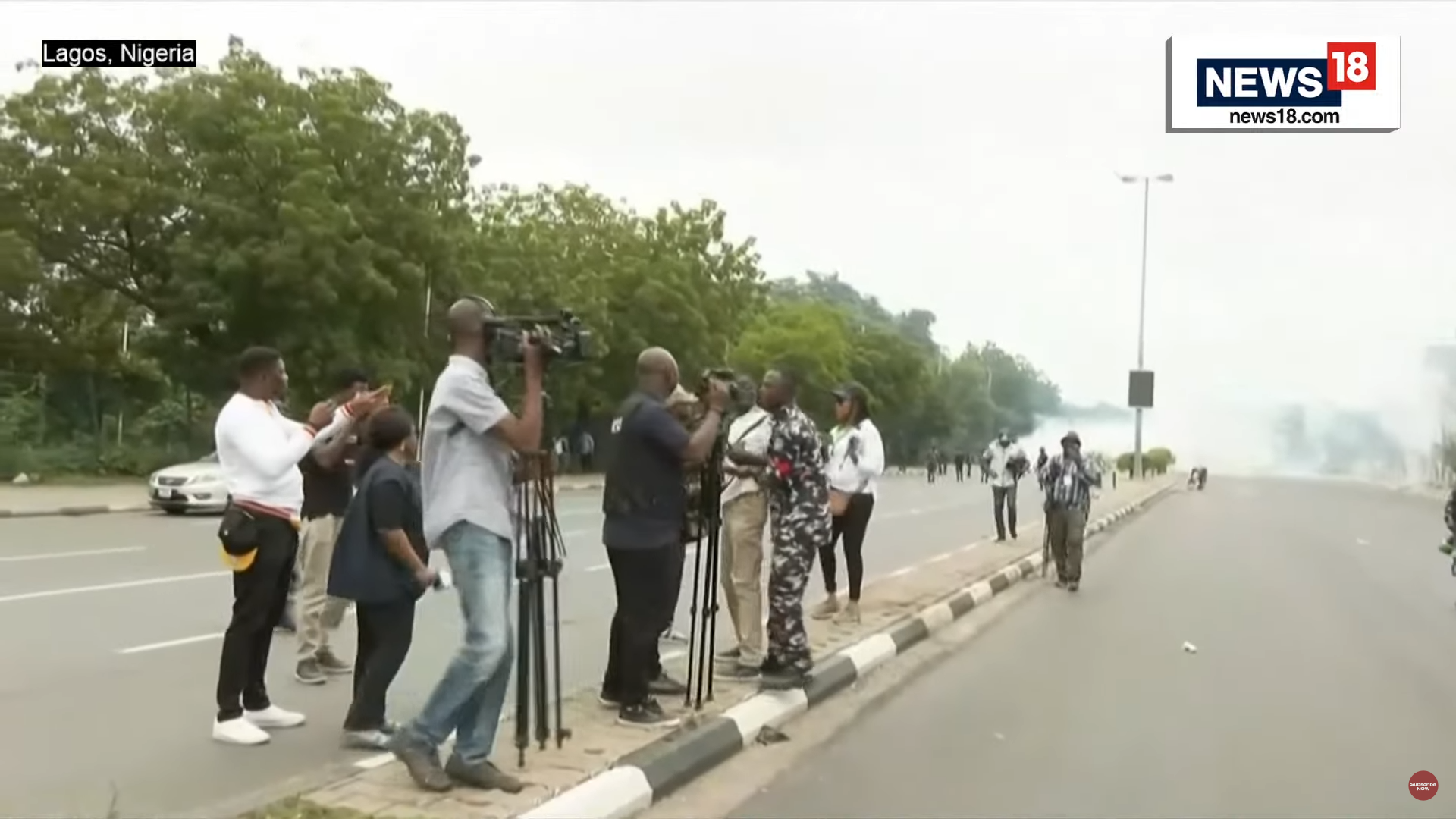 Jurnaliști atacați cu gloanțe și gaze lacrimogene. Cel puțin 50 de ziariști care acoperă protestele din Nigeria au fost arestați