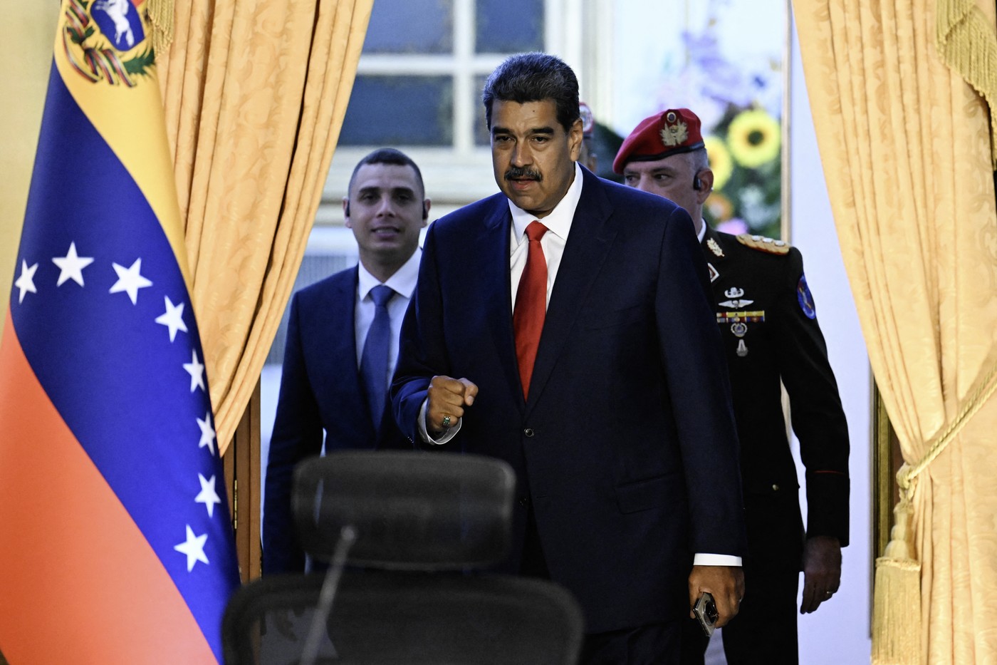 Nicolas Maduro jură că își va „pulveriza” inamicii: Sunt dispus să fac orice. Peste 2000 de persoane au fost arestate în Venezuela