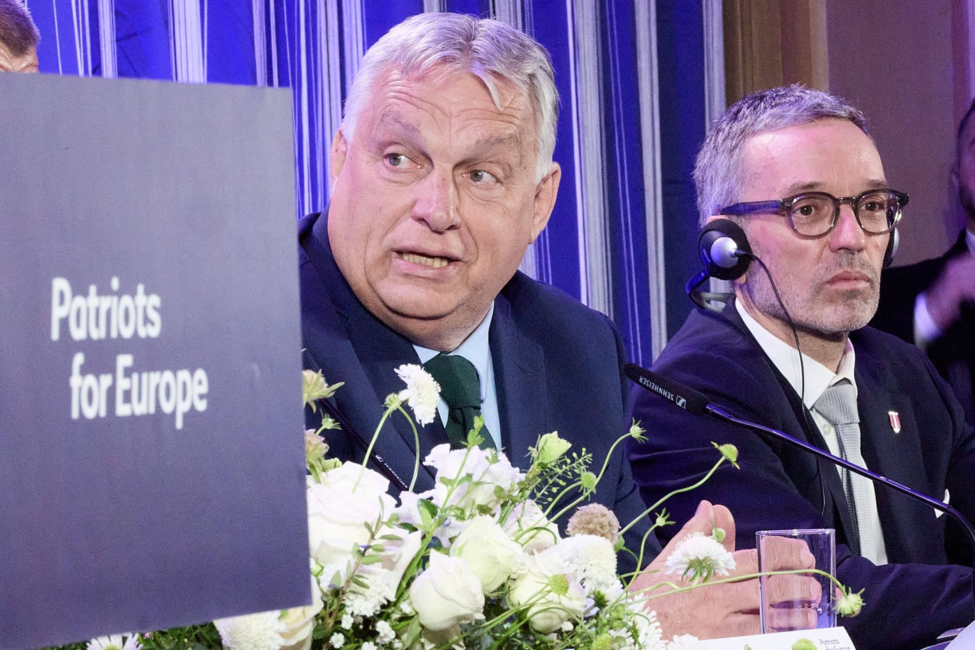 Reuters: Alianța extremei drepte din Austria cu premierul ungar Viktor Orban va da bătăi serioase de cap la Bruxelles