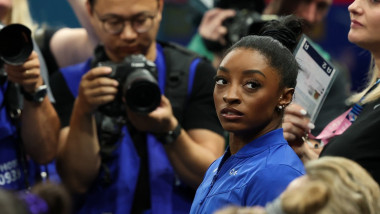 simone biles la paris, dupa o proba