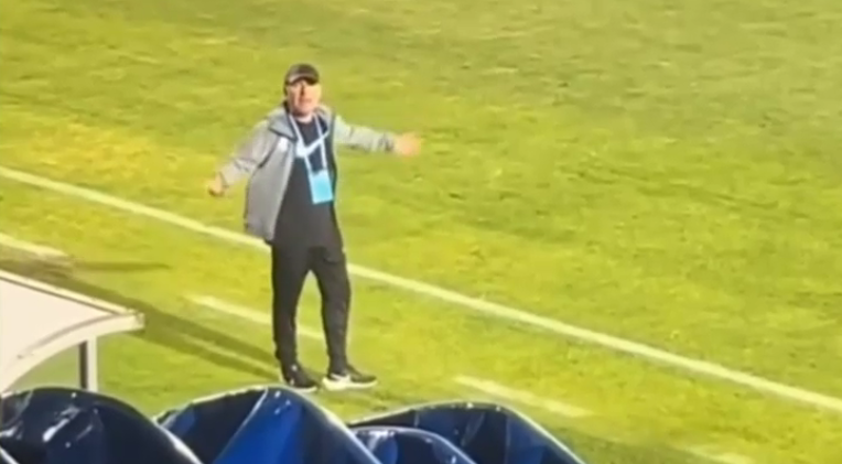 VIDEO. Hagi s-a certat cu suporterii. Compară Farul cu o echipă legendară: „Plecați dracu' acasă”