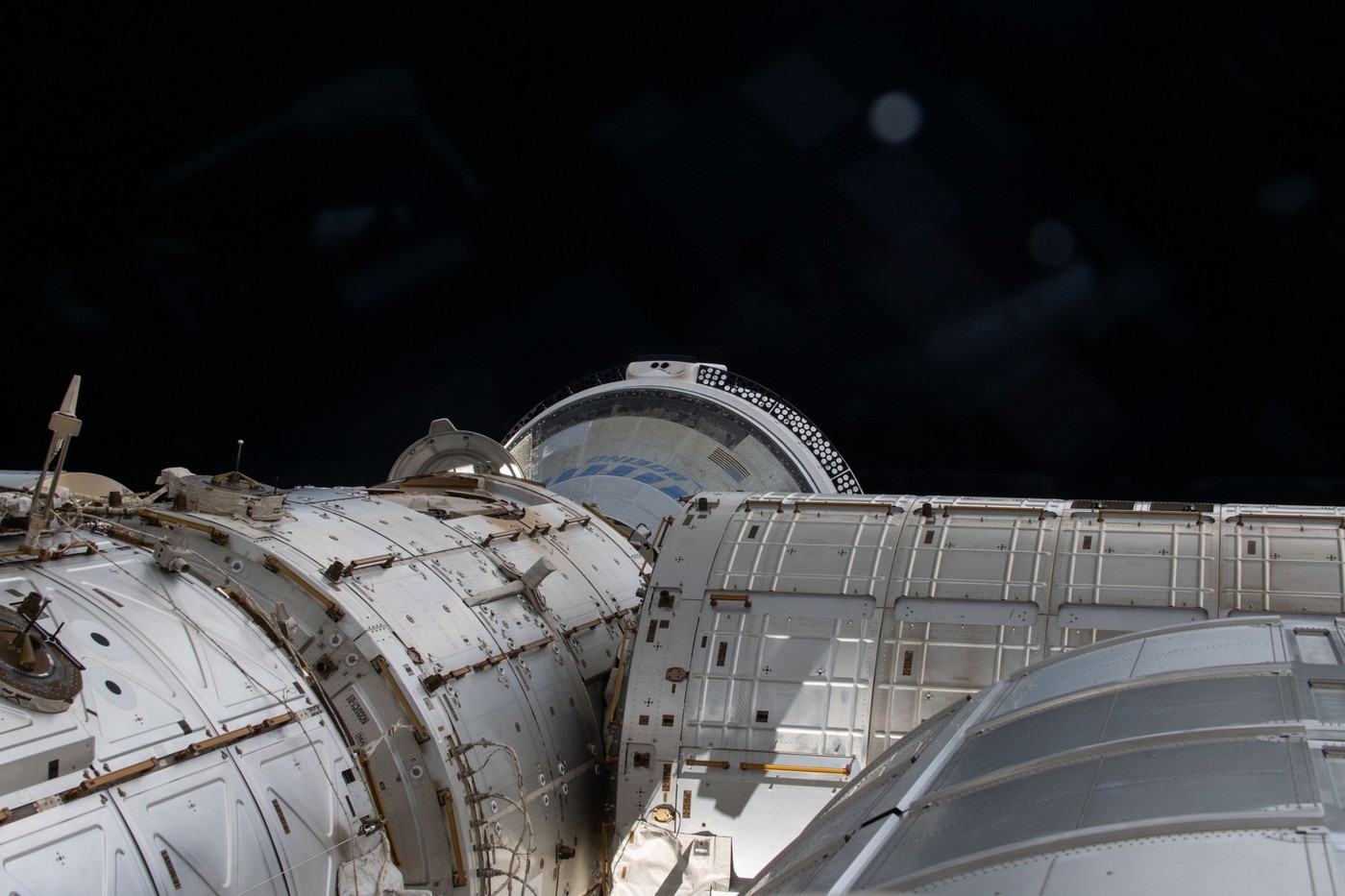 Un astronaut de pe Stația Spațială Internațională a auzit „sunete ciudate” de la capsula Starliner
