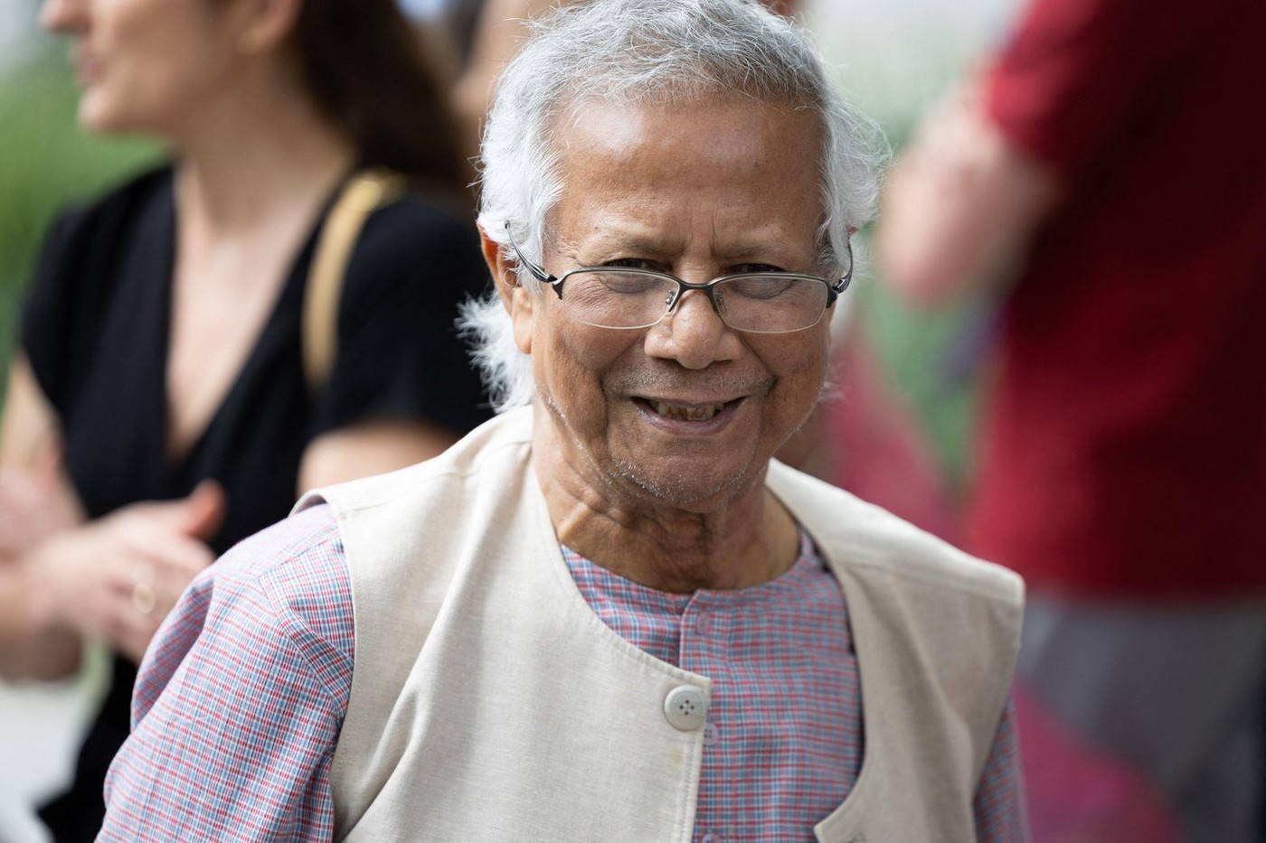 Laureat al Premiului Nobel, ”bancherul săracilor”, Muhammad Yunus, va conduce guvernul interimar din Bangladesh