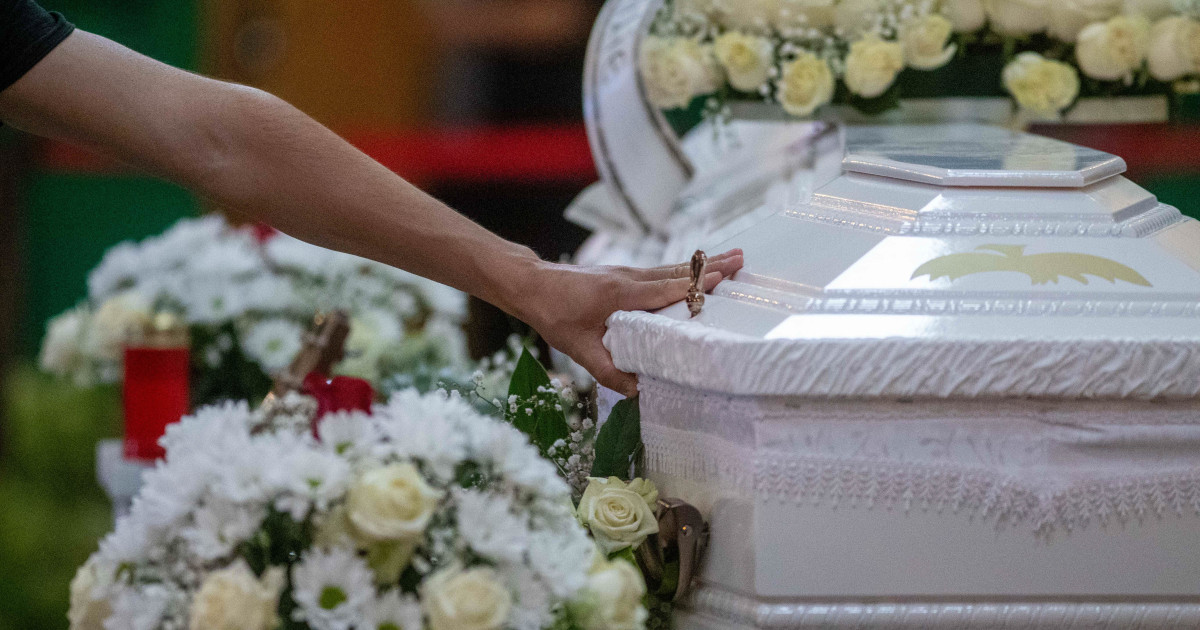 Nicu Covaci a fost înmormântat la Cimitirul Eroilor din Timișoara. Slujba a fost oficiată de Mitropolitul Banatului|EpicNews