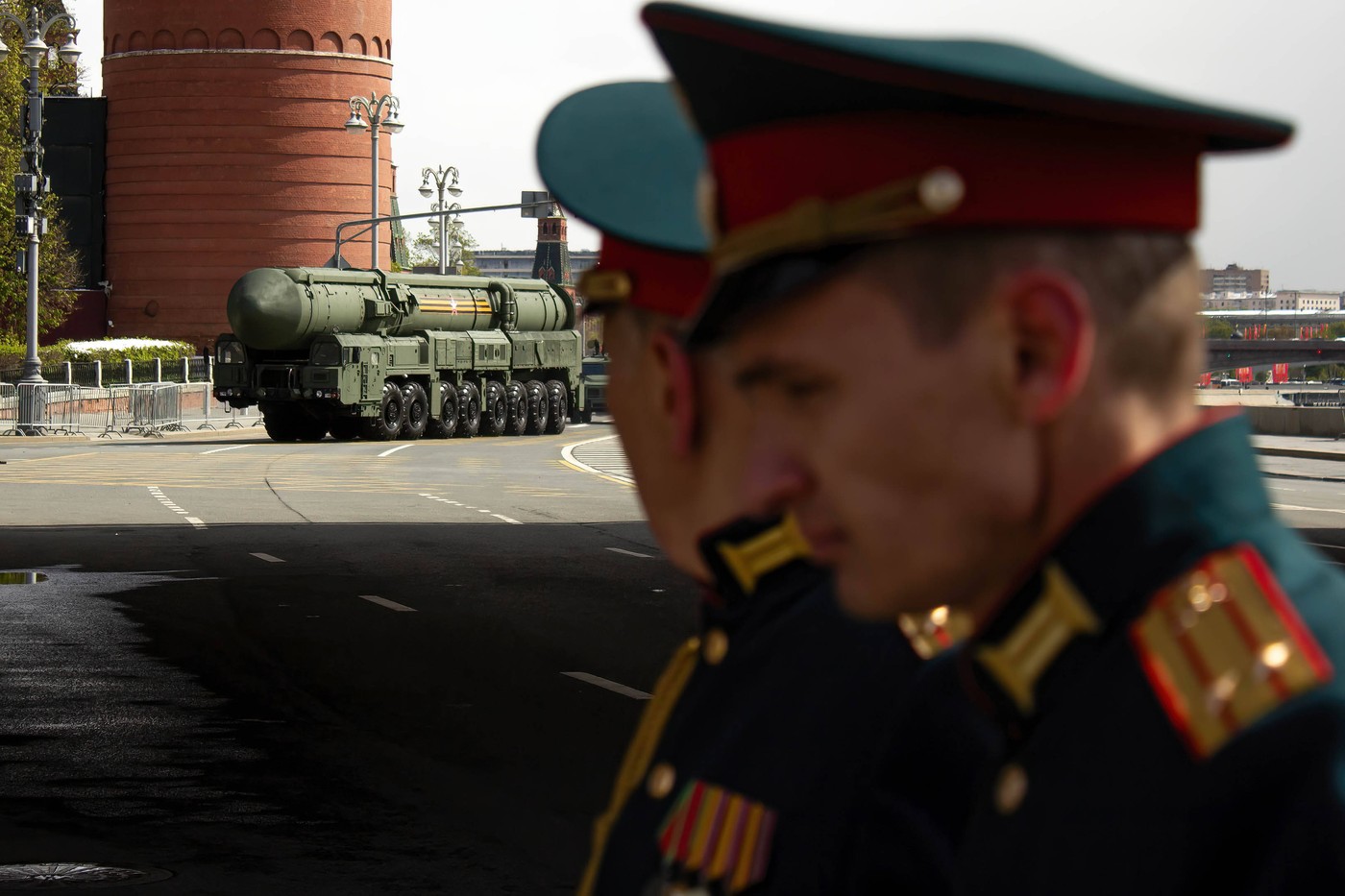 Rusia a început să livreze Iranului primele sisteme avansate de apărare antiaeriană S-400
