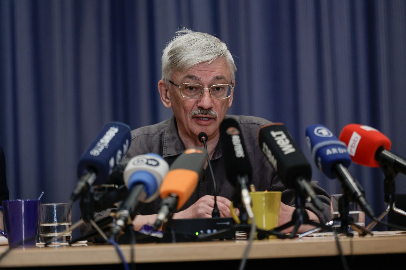 Disidentul rus Oleg Orlov, eliberat săptămâna trecută, spune că sunt discuţii pentru noi schimburi de deţinuţi între Rusia şi Occident